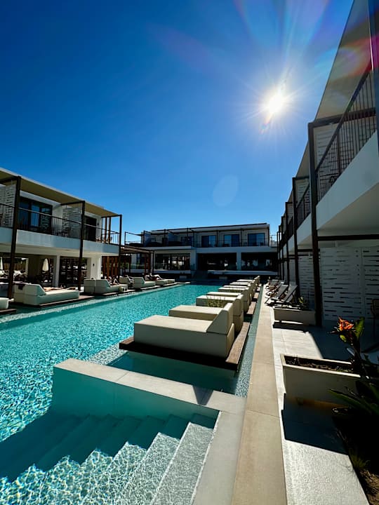 Pool Paralos Kyma Dunes