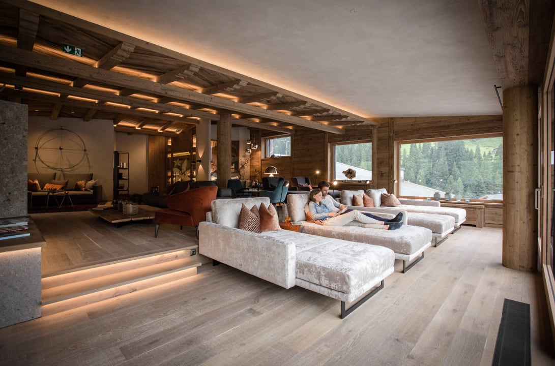 Himmelreich mit Leselounge und offenem Kamin Hotel Alpin Spa Tuxerhof