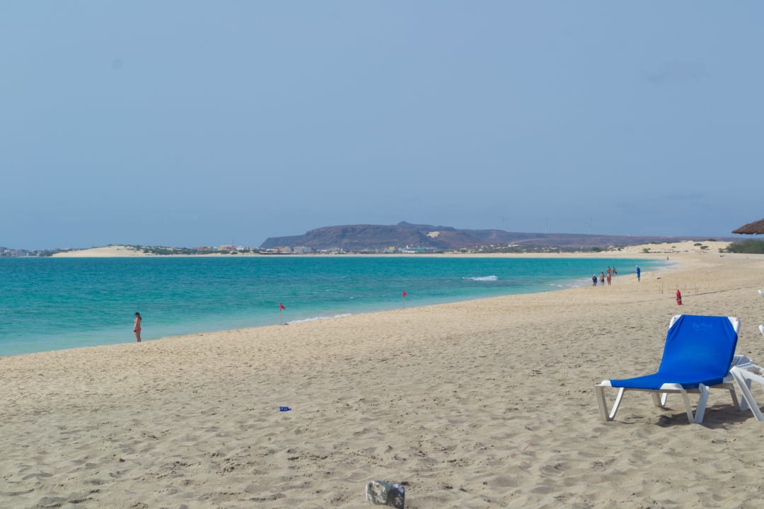 Glasklares, türkisblaues Wasser Hotel Riu Karamboa