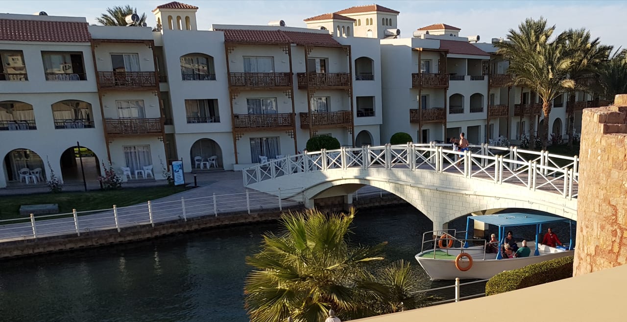 Dana Beach Resort  Pickalbatros Dana Beach Resort - Hurghada