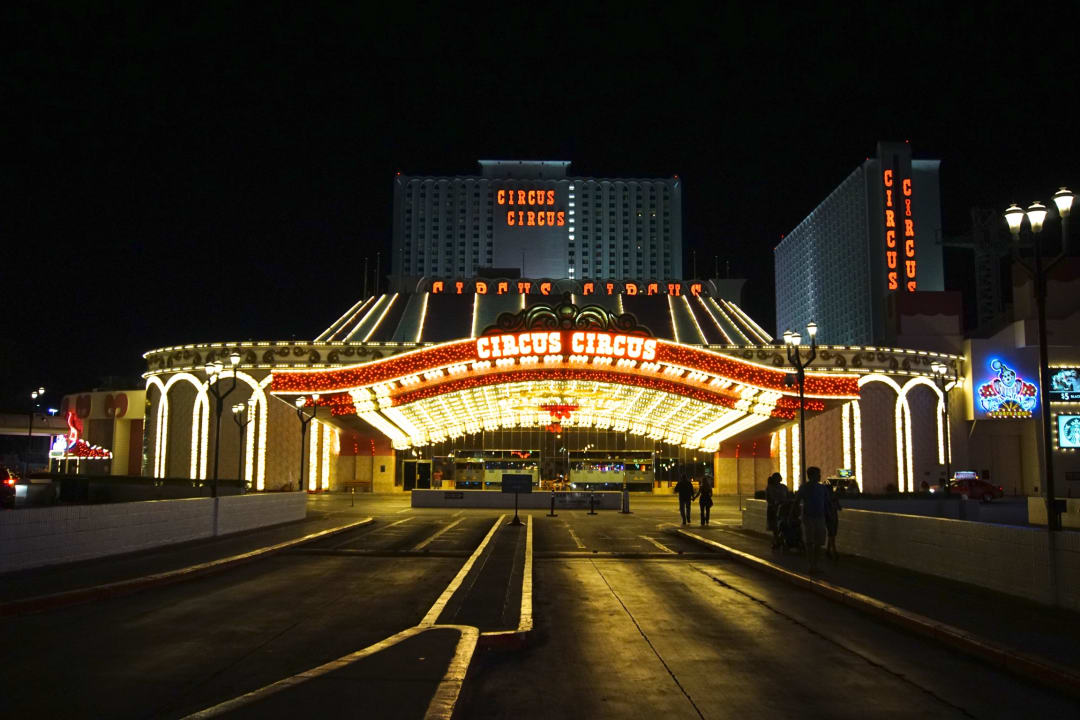 Außenansicht Hotel Circus Circus