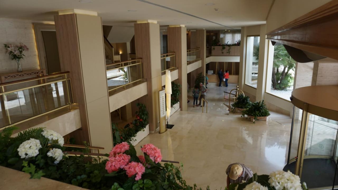 Lobby Sabina Hotel & Suites