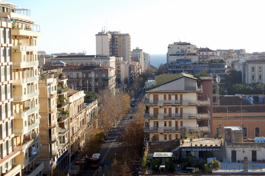 Blick zu Via XX September NH Catania Centro