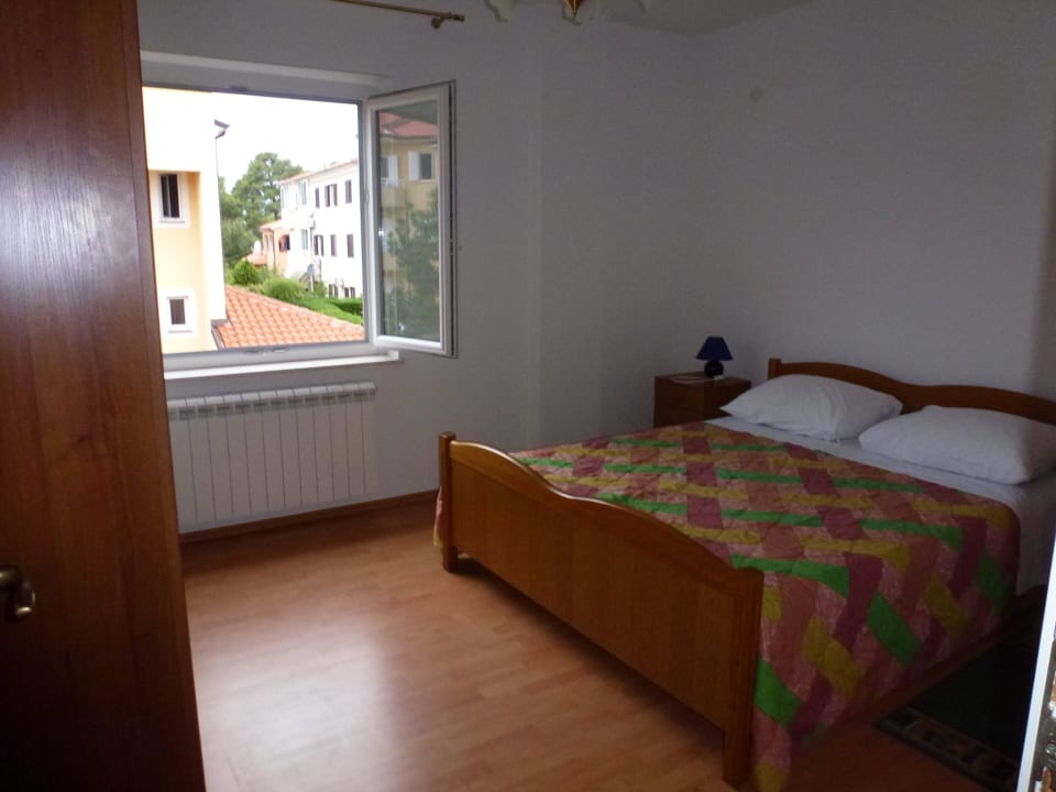 Schlafzimmer Apartment Leone 270