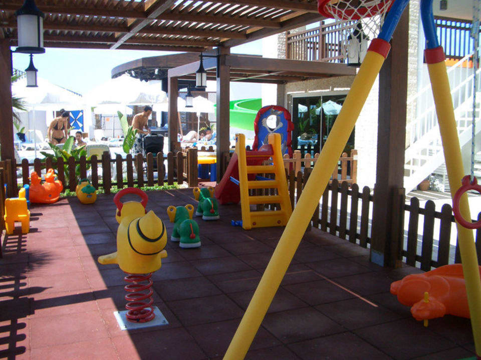 Kinderclub außen Sunis Evren Beach Resort Hotel & Spa