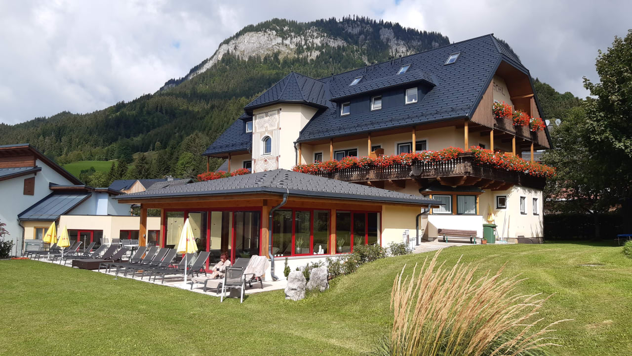 Außenansicht Hotel DER HECHL