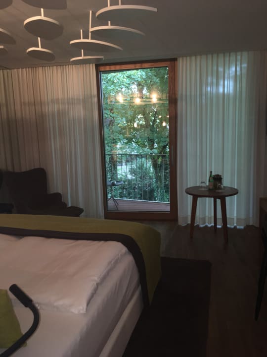 Zimmer La Maison Hotel