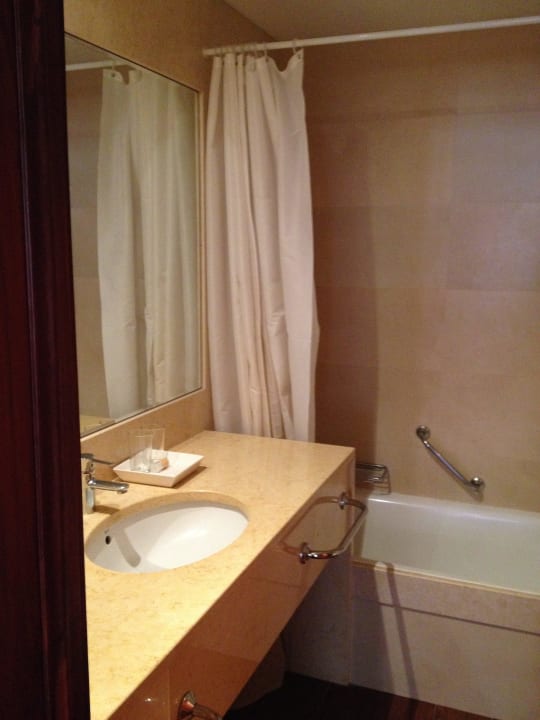 Eingang zum Badezimmer Hotel Catedral