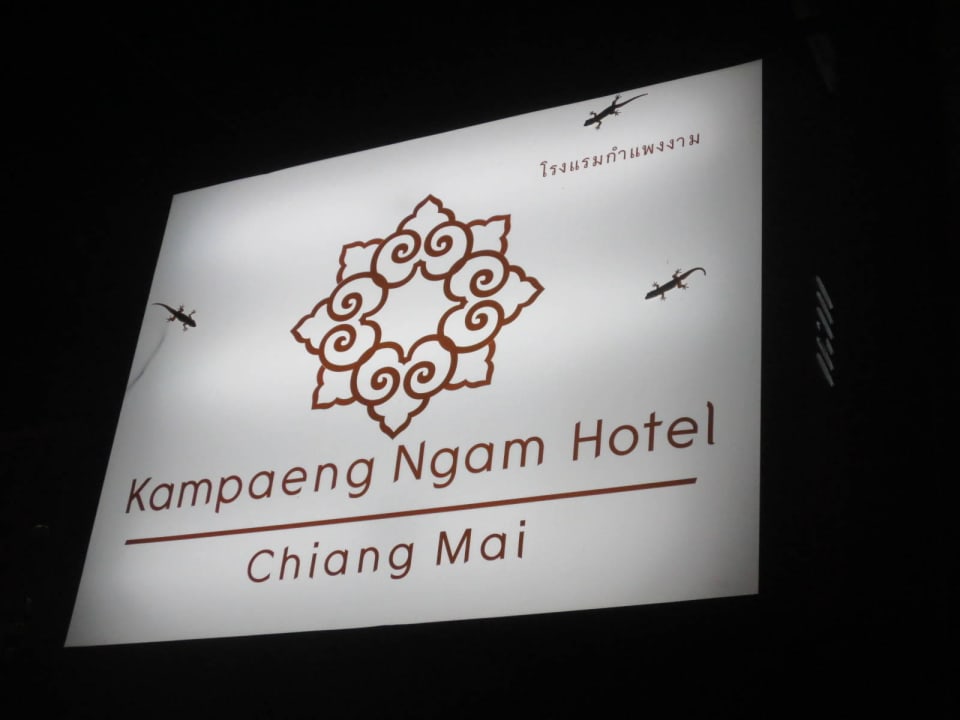 Eingangsschild Hotel Kampaeng Ngam