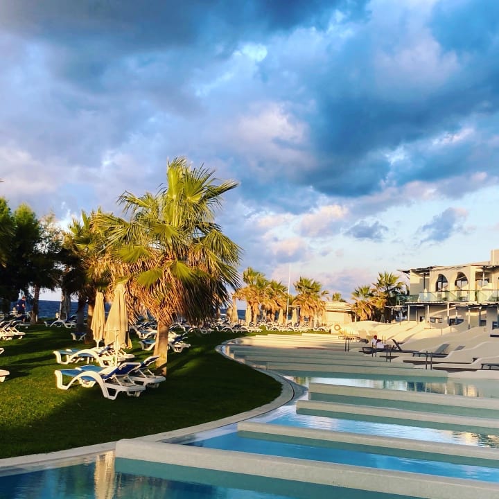 Gartenanlage Lyttos Beach Hotel
