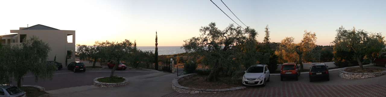 Widok z balkonu Aeria Hotel