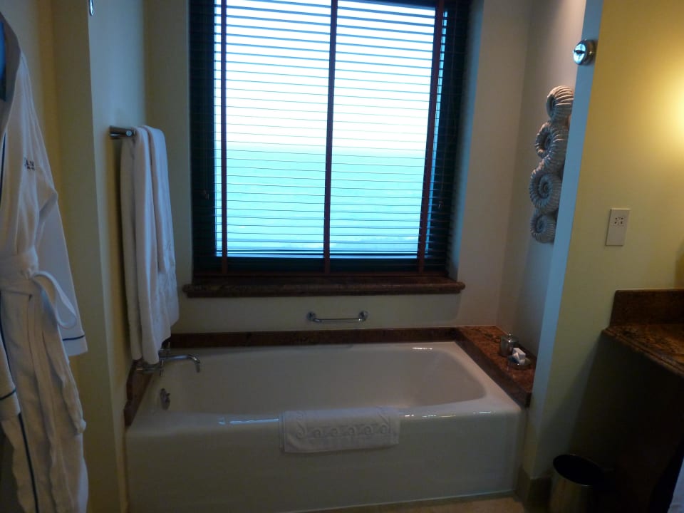 Bad Atlantis, The Palm