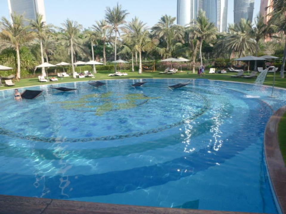 Poolbereich Ost Emirates Palace Mandarin Oriental