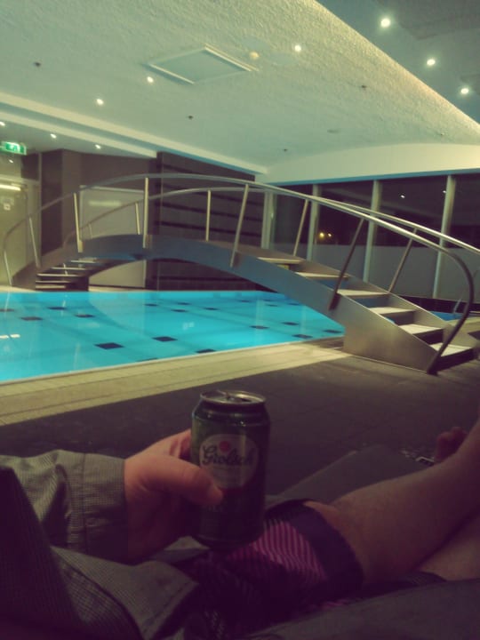 Pool Steigenberger Airport Hotel Amsterdam