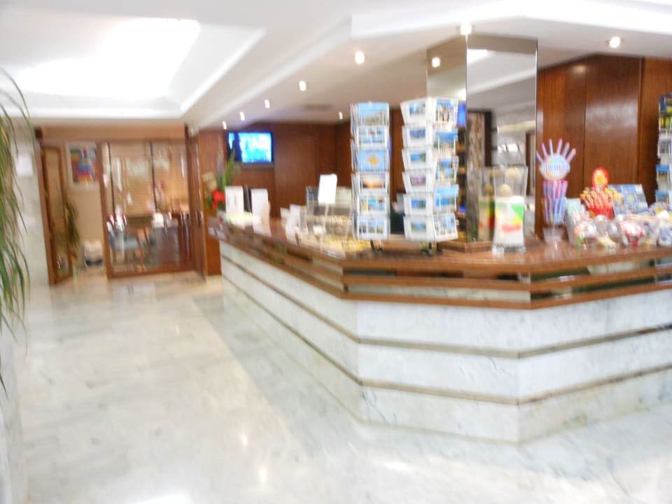 Hall Tacande Portals