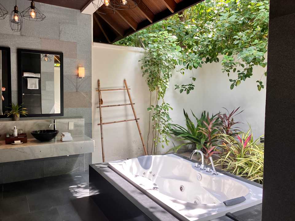 Zimmer Atmosphere Kanifushi Maldives