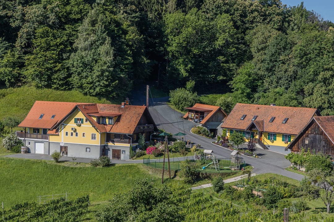 Außenansicht Weingut & Buschenschank Pölzl