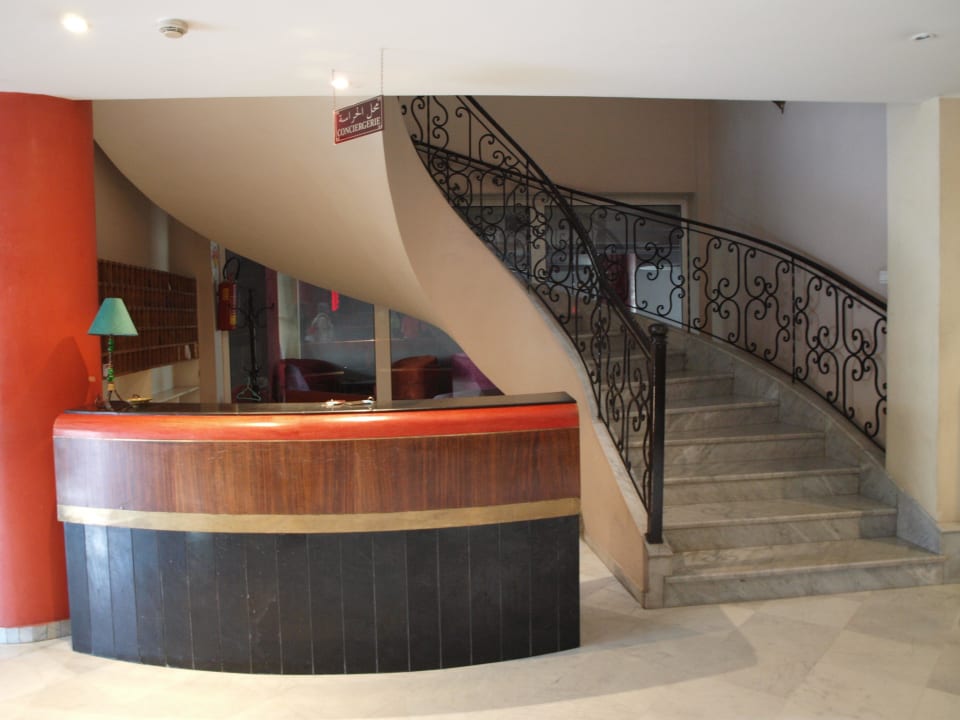 Hall Hotel Tghat