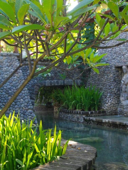 Wasserfall im Garten The Laguna A Luxury Collection Resort & Spa