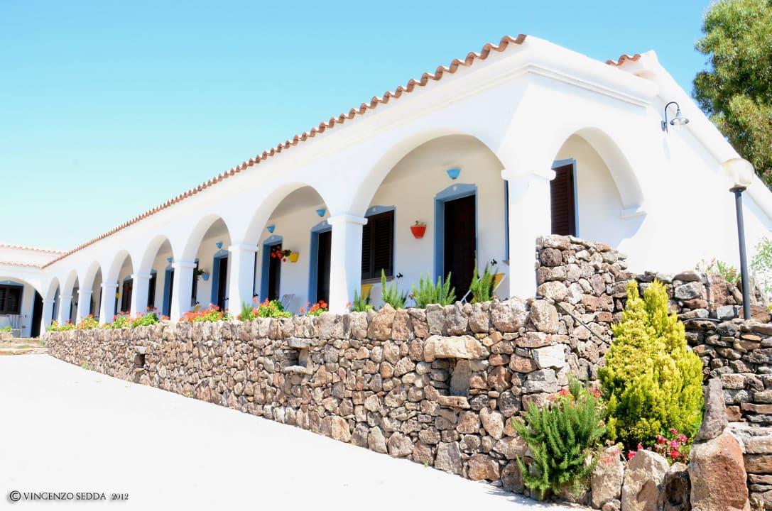Camere dall'esterno Agriturismo S' Ozzastru