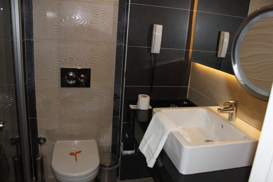 Badezimmer Kaila Beach Hotel