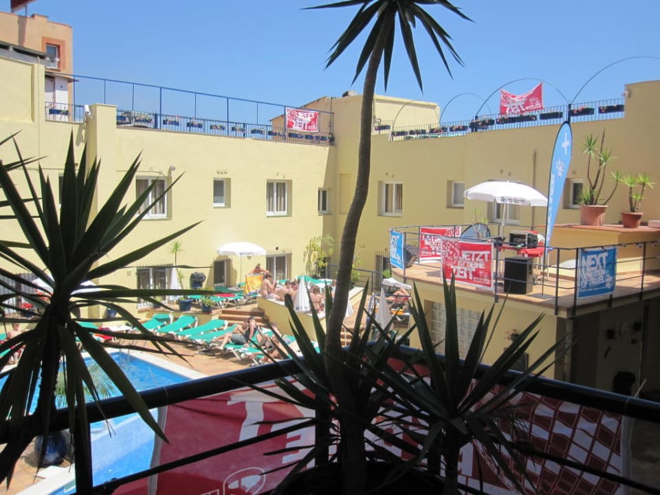 Poolanlage Hotel Caribe Youth Only