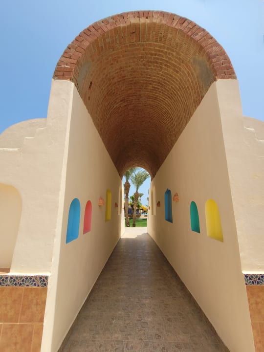 Sonstiges Protels Crystal Beach Resort