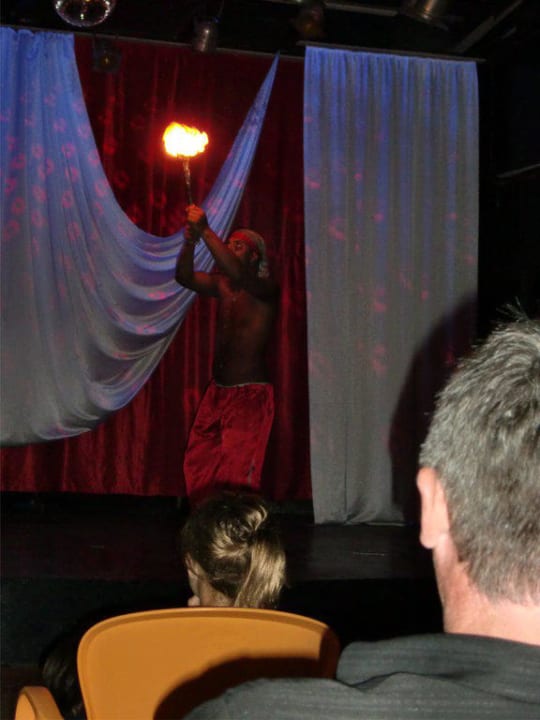 Der Feuerkönig Royal Atlantis Beach Hotel