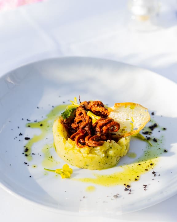 Gastro Felix Hotels - Galanias Hotel & Retreat