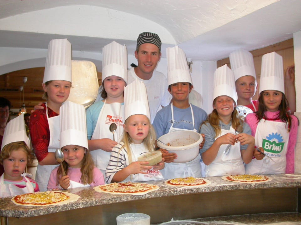 Pizzabacken mit Kinder jede Woche Landgasthof Wöhrmaurer