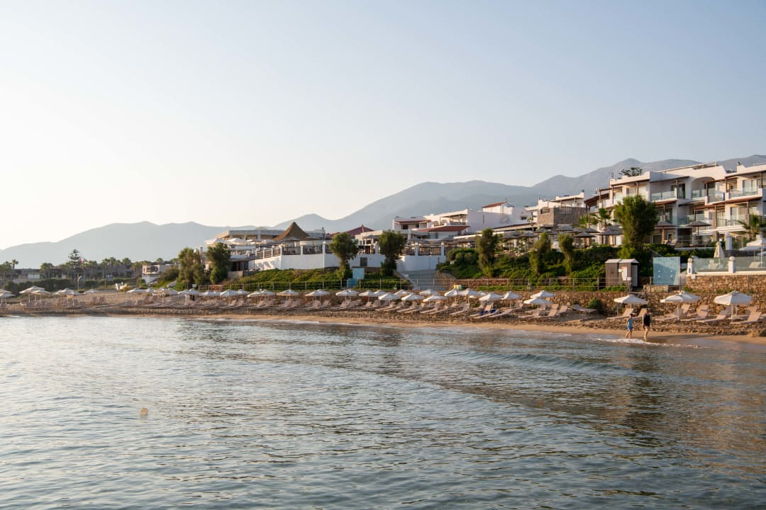 Strand Alexander Beach Hotel & Village Resort