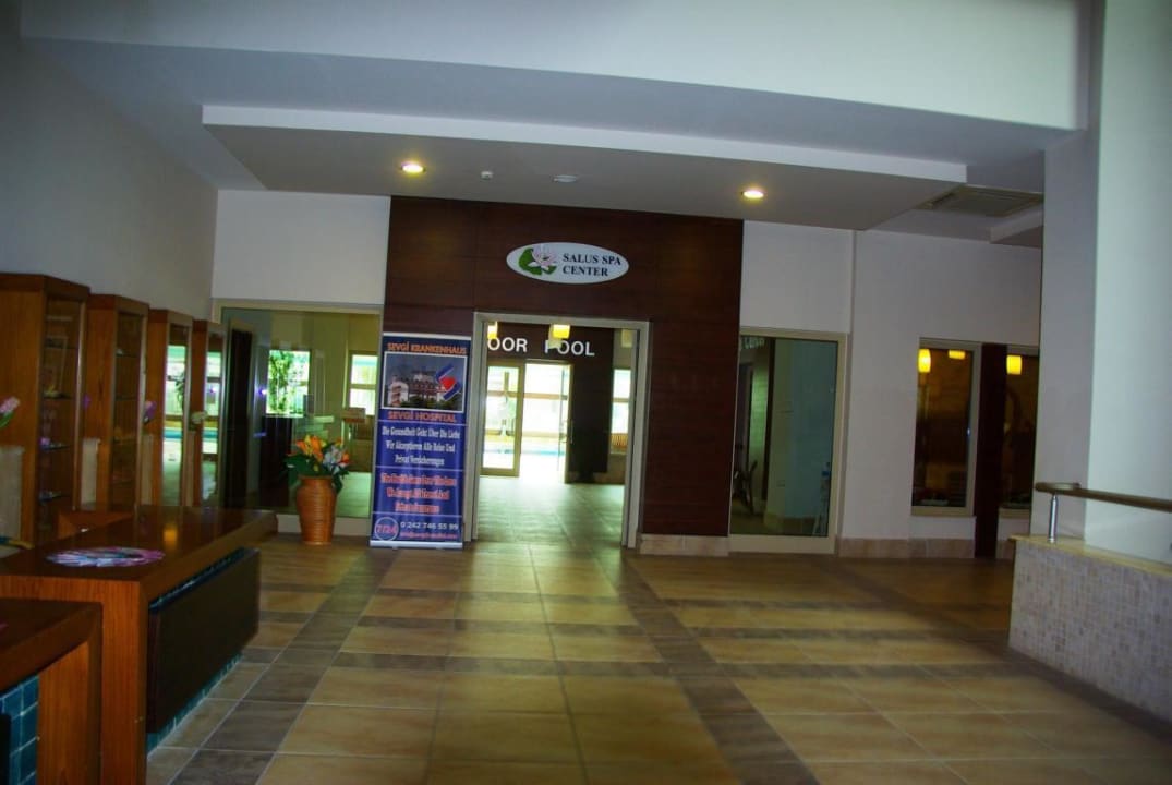 Unten Sunis Kumköy Beach Resort Hotel & Spa