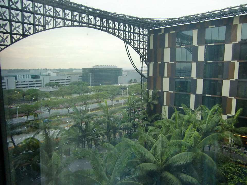 Aussicht aus dem Fenster Hotel Crowne Plaza Changi Airport