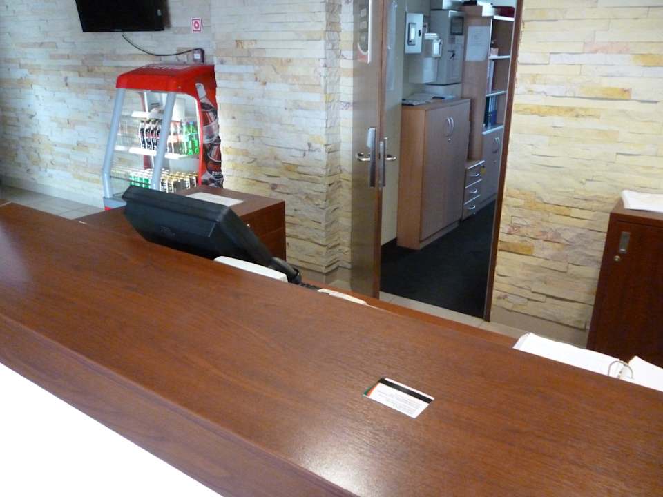 Recepcja Desilva Inn Katowice Airport