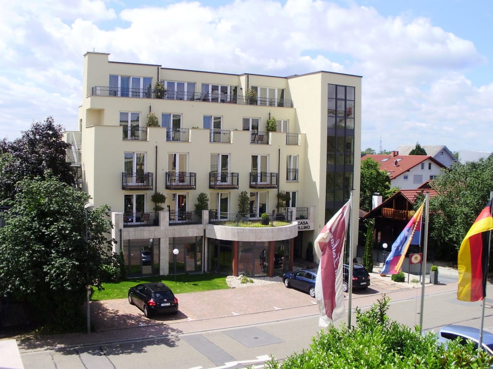 Gebäude zum Hotelkomplex Hotel Villa Toskana