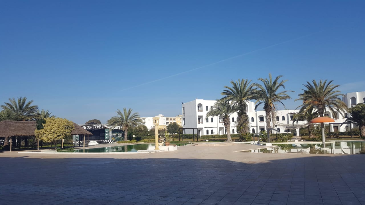 Poolananlage Hotel La Couronne