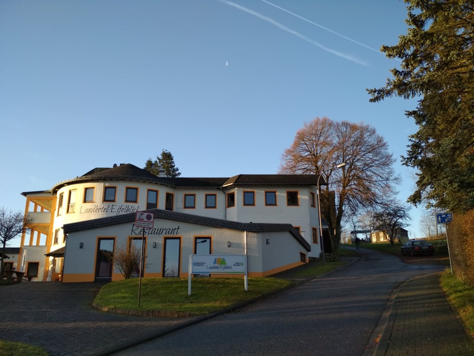 Außenansicht Landhotel Eifelblick