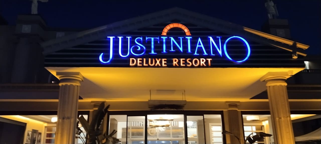 Außenansicht Justiniano Deluxe Resort
