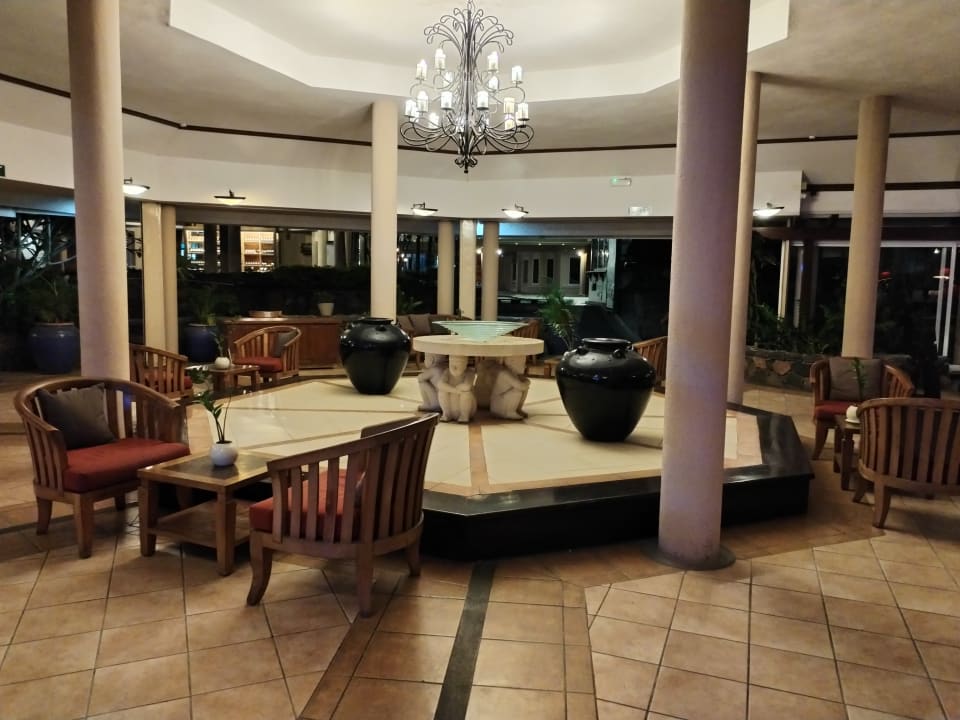 Gastro Hotel & Spa Aanari