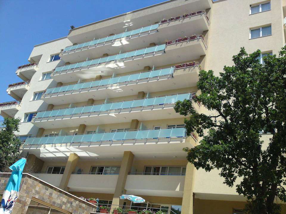 Poolseite Orchidea Spa Boutique