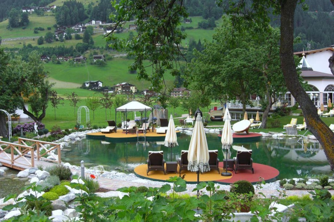 Neue Aussenanlage Landgut Zapfenhof