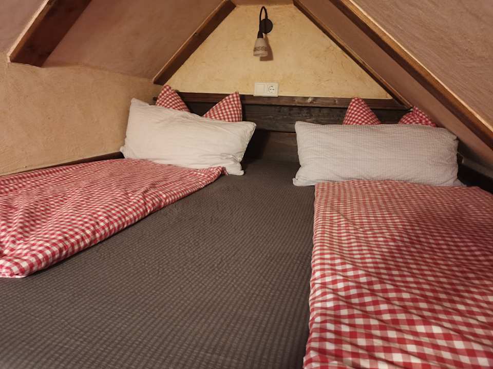 Zimmer Apartment Altes Hinterhäusel