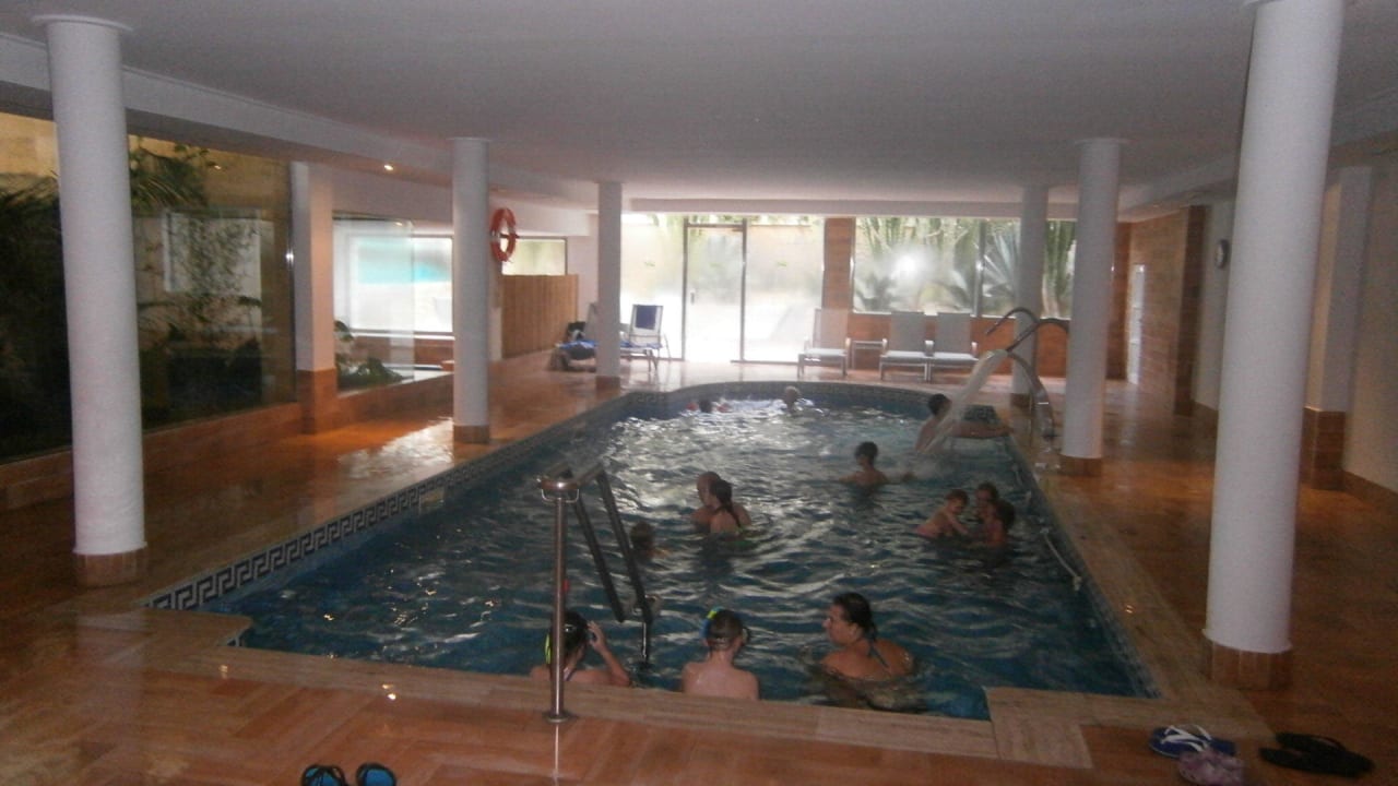 Innenpool für Verfrorene Prinsotel La Dorada