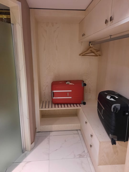 Zimmer Royal Taj Mahal Hotel