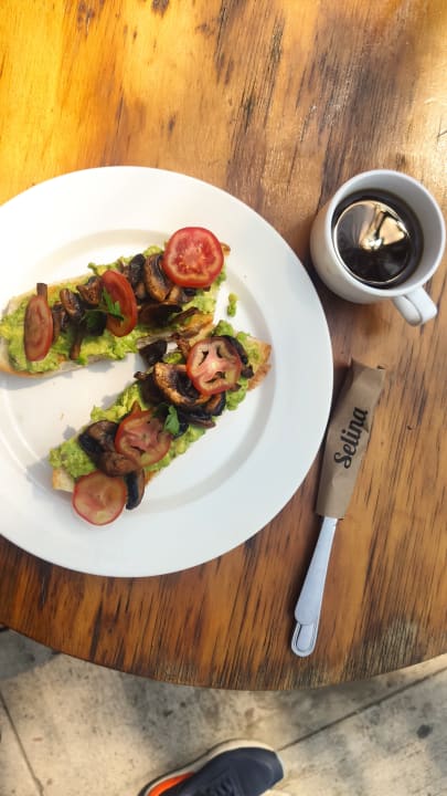 Gastro Selina Antigua