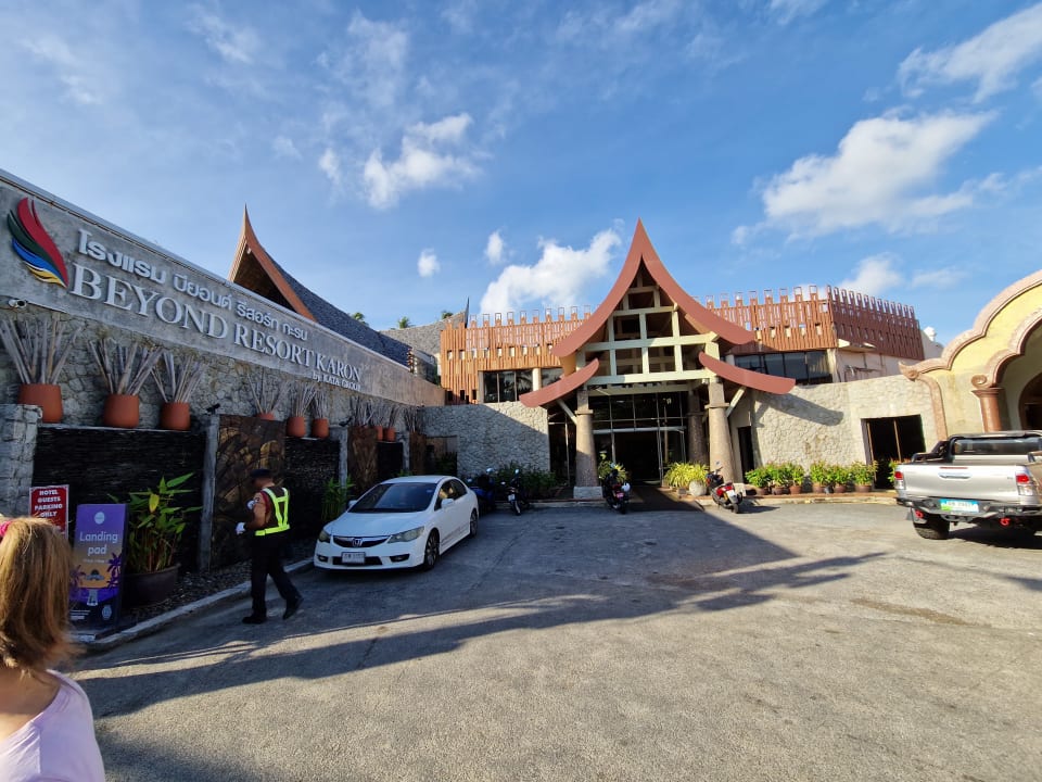 Außenansicht Beyond Karon - Adults only 18+