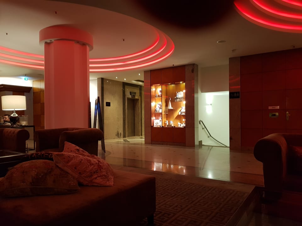 Lobby Hotel Palace Berlin