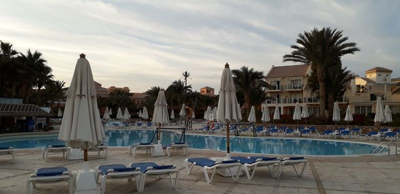 Pool Mövenpick Resort & Spa El Gouna