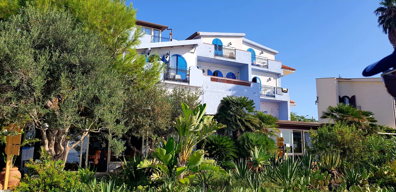 Außenansicht Hotel Kalos