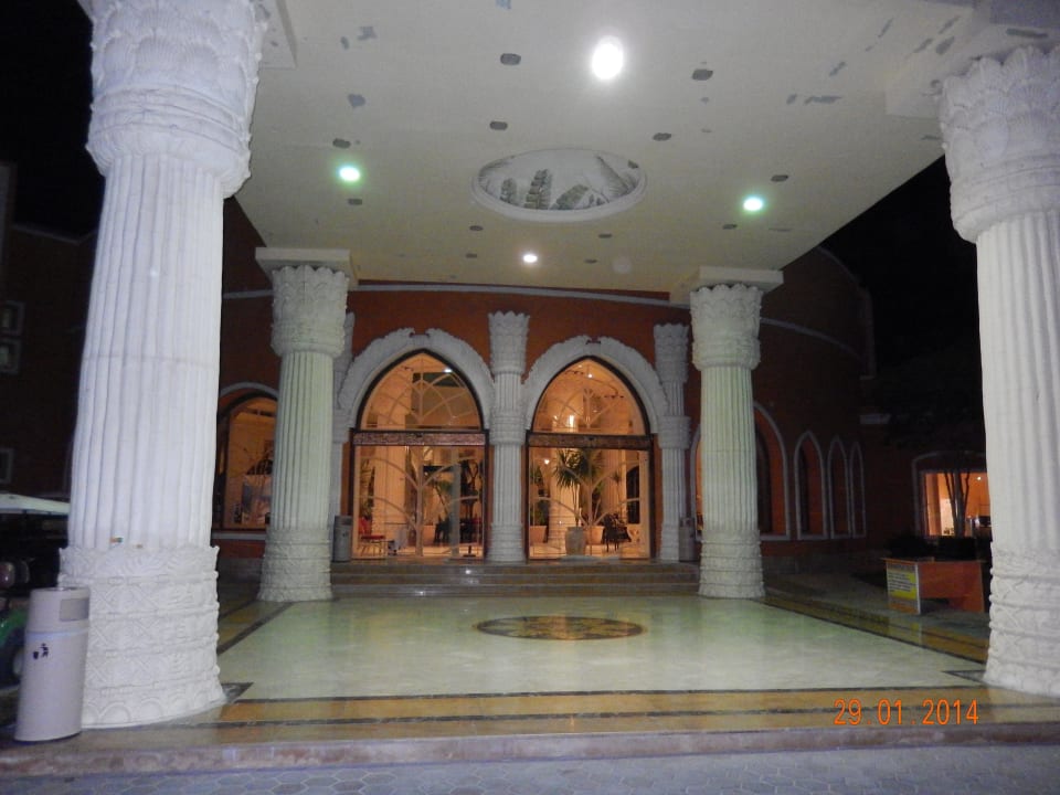 Вход на ресепшн Sentido Caribbean World Soma Bay